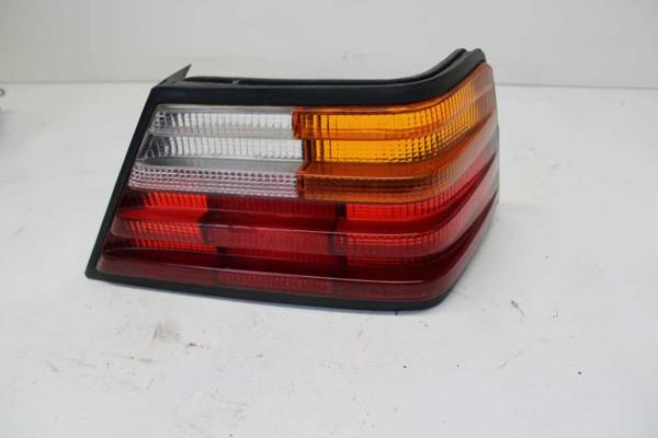 FEU ARRIERE DROIT MERCEDES - Vue 1